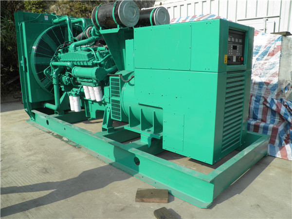 福田发电车出租-柴油发电机散热器怎样散热