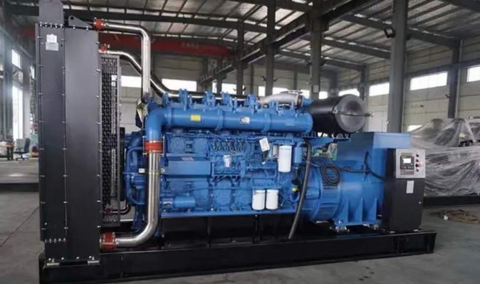 福田800kW 柴油发电机的输出电流是恒定的吗？