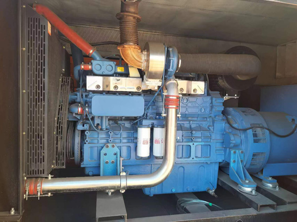 福田柴油发电机组一般有几种电压输出？