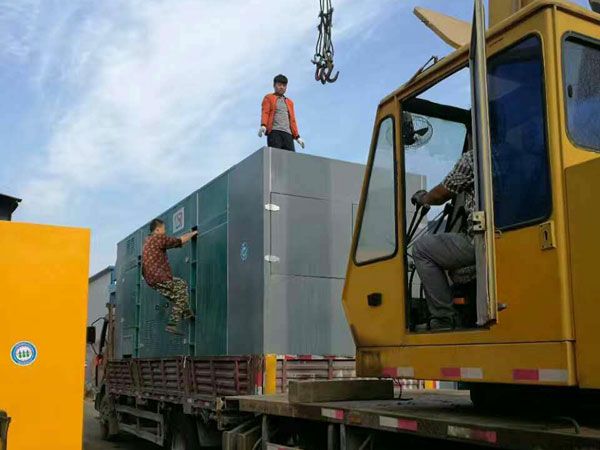 福田更换水冷式机油散热器密封件的操作流程是怎样的？